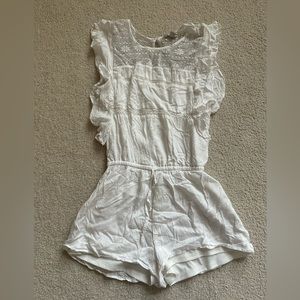American Eagle sleeveless white lace romper